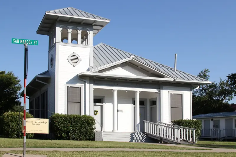 Tree Care services in Buda