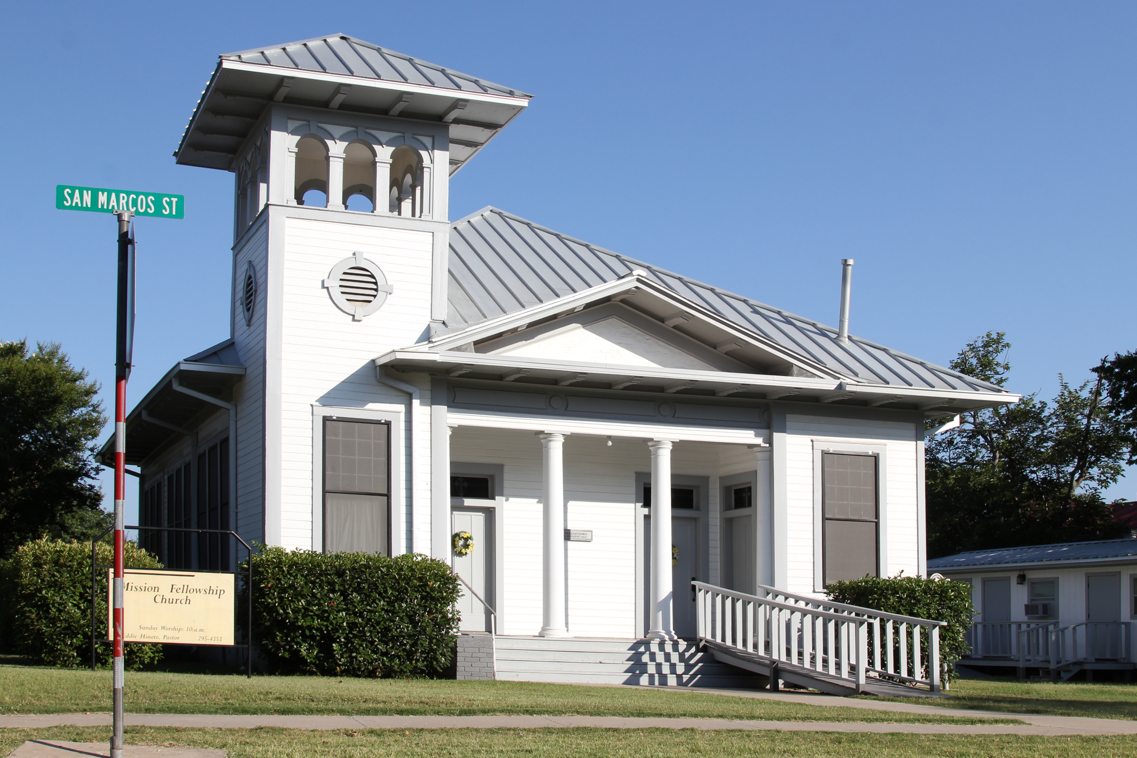 Tree services in Buda